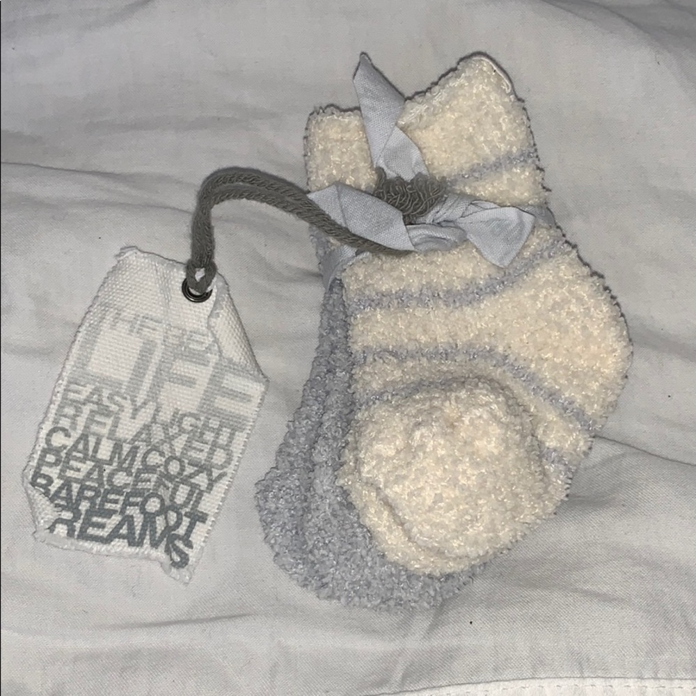 NWT Barefoot Dreams Baby Socks